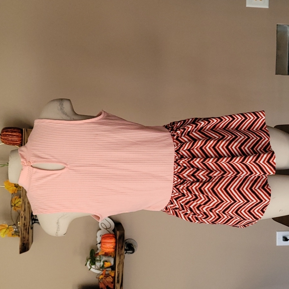 Pink Top - Picture 5 of 7